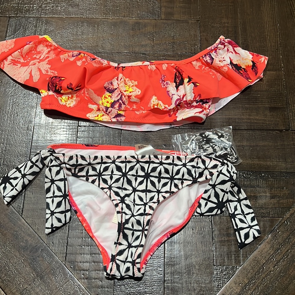 Billabong Girls Coral Floral Ruffle Bikini Top with Black & White Geo Bottoms